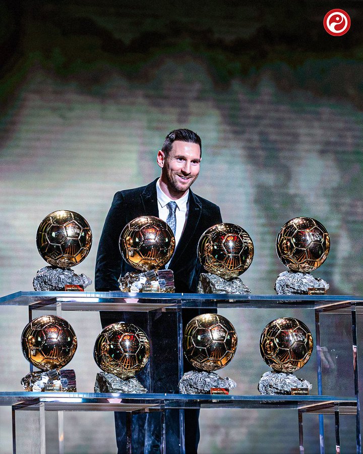 Messi Receives Eight Rings To Commemorate His Eight Ballon d'Ors